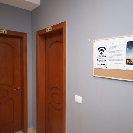 Sonche Hostel Tirana Zewnętrze zdjęcie