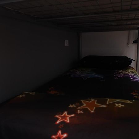 Sonche Hostel Tirana Zewnętrze zdjęcie