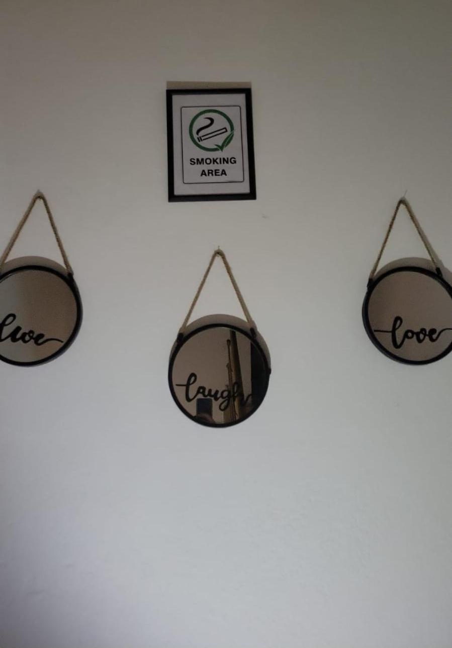 Sonche Hostel Tirana Zewnętrze zdjęcie